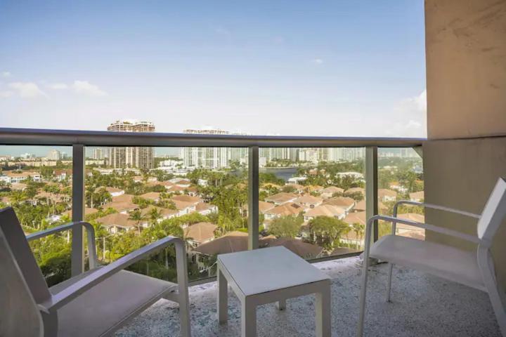 Ocean Reserve Sunny Isles 11Th Str-02330 Lägenhet Miami Beach Exteriör bild